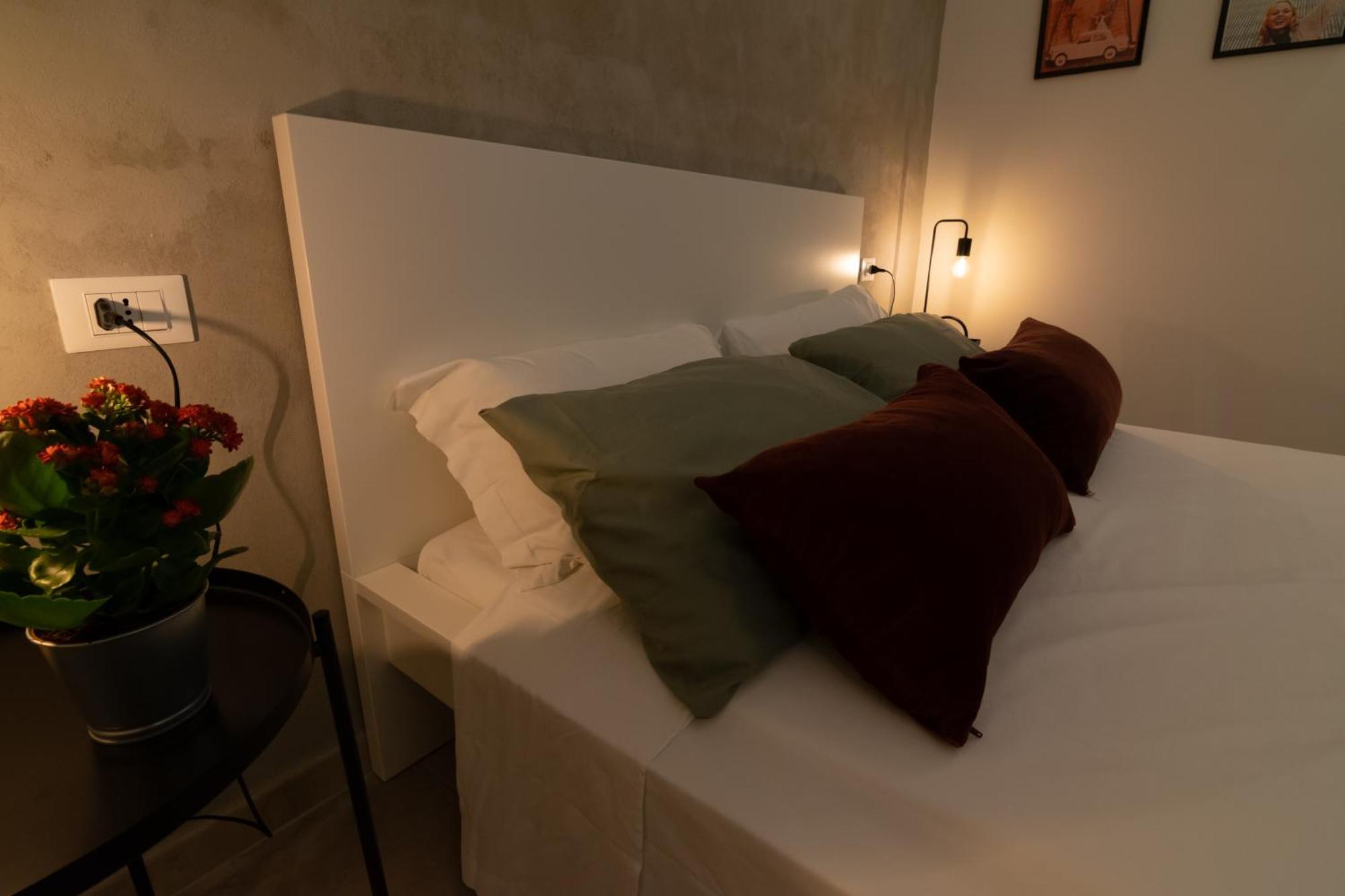 R-Home Exclusive Rooms Katánie Exteriér fotografie